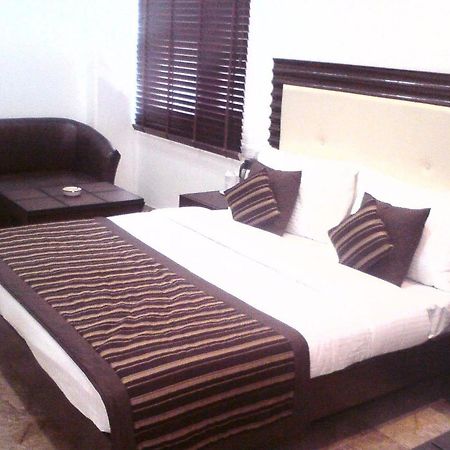 A New Delhi Hotel Orchid Garden Pokoj fotografie