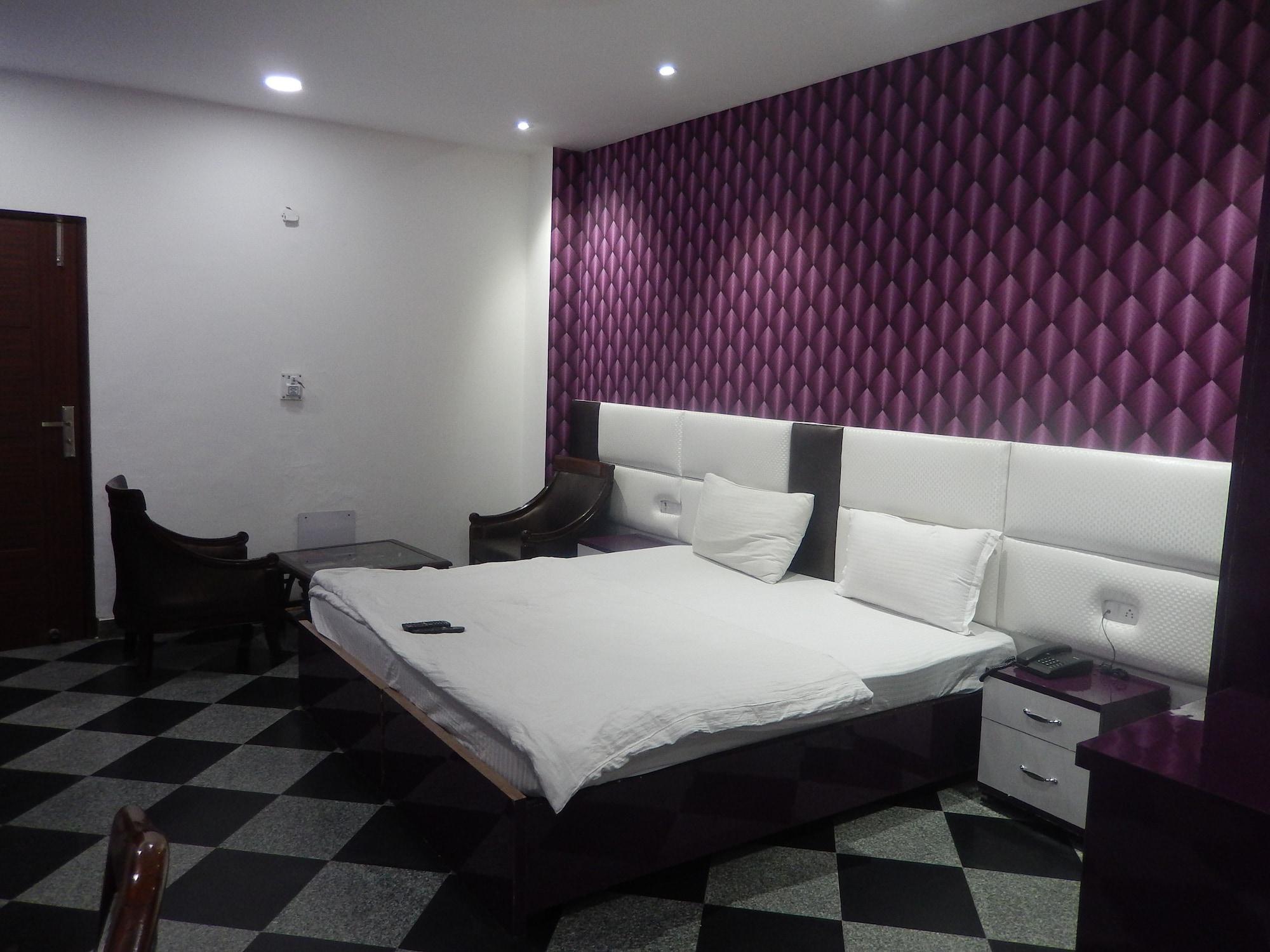 A New Delhi Hotel Orchid Garden Exteriér fotografie