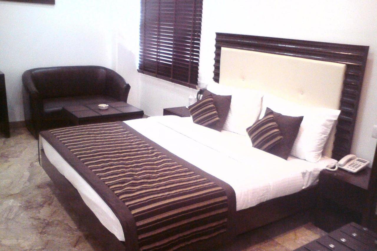 A New Delhi Hotel Orchid Garden Pokoj fotografie