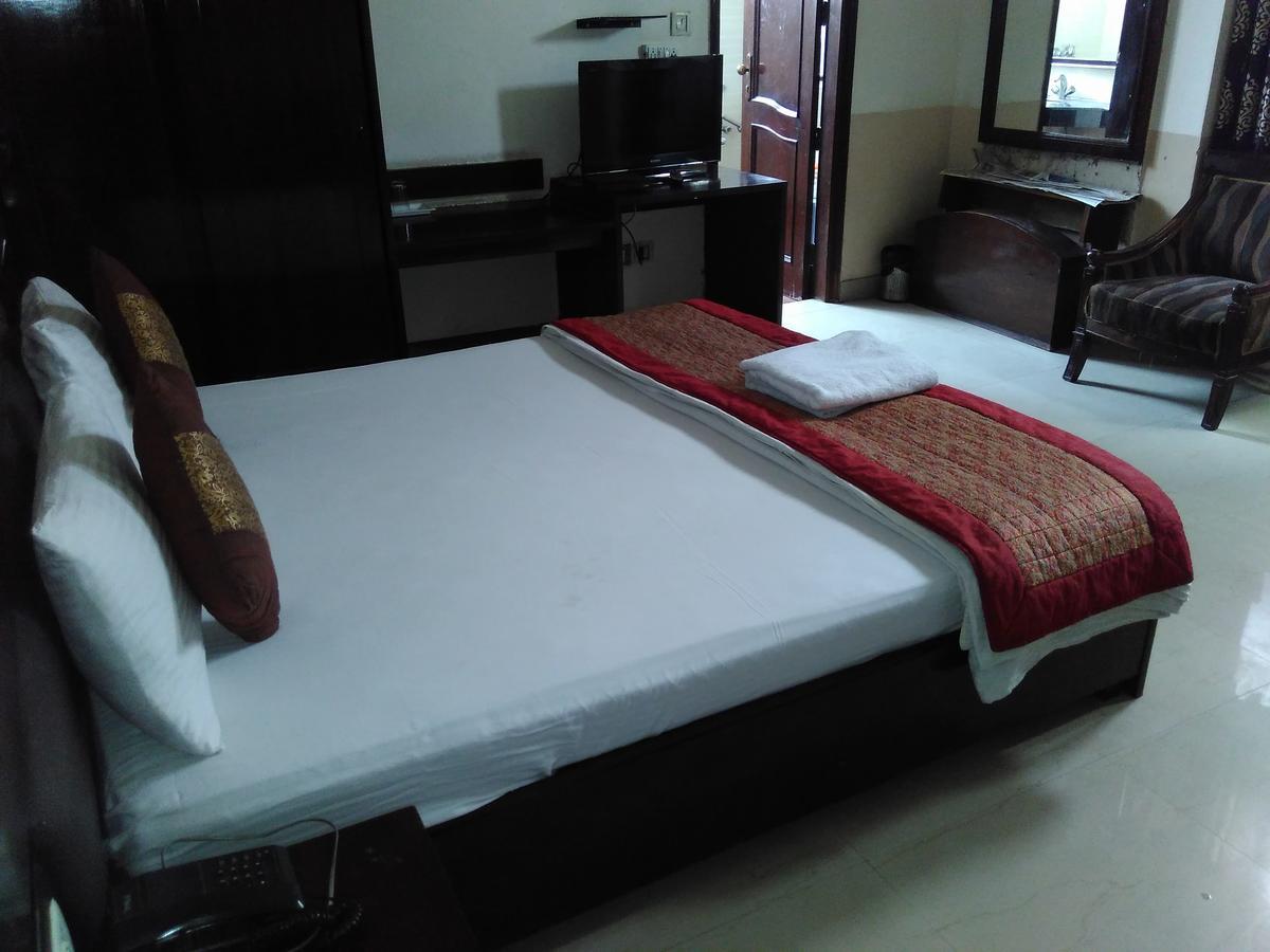 A New Delhi Hotel Orchid Garden Exteriér fotografie
