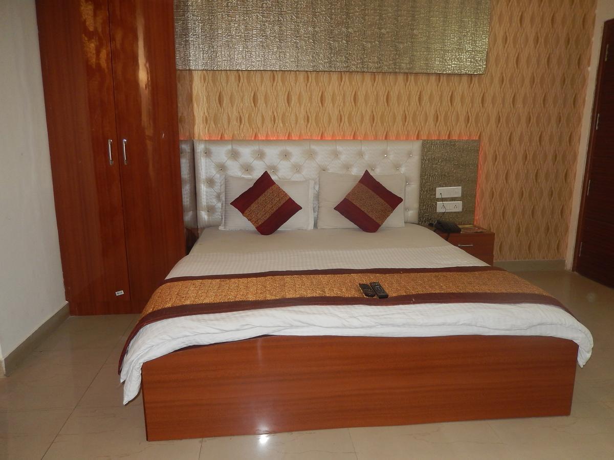 A New Delhi Hotel Orchid Garden Exteriér fotografie